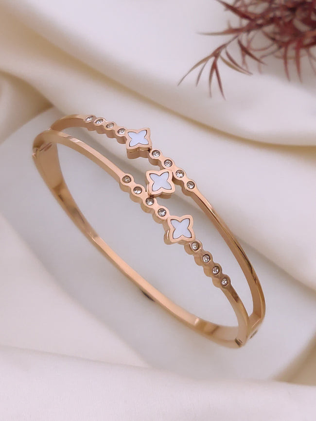 Ivory Clover Crystal Double-Band Bangle Bracelet Hover Image