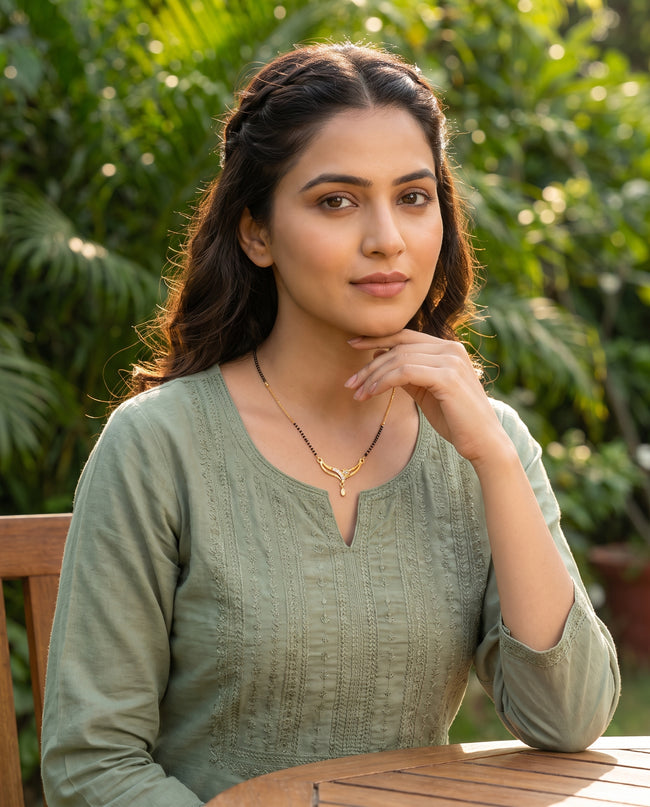 Vritika Crystal Curve Black Bead Mangalsutra Main Image