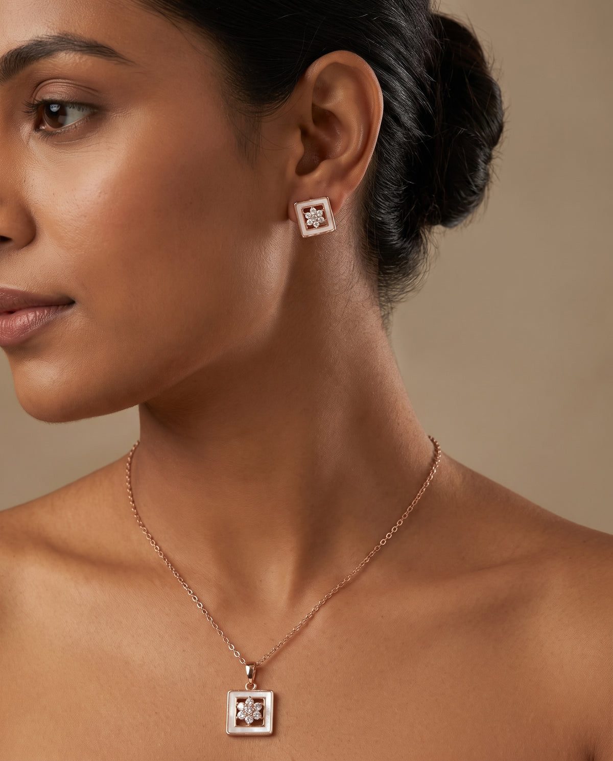 Elira Geometric Crystal Necklace Set