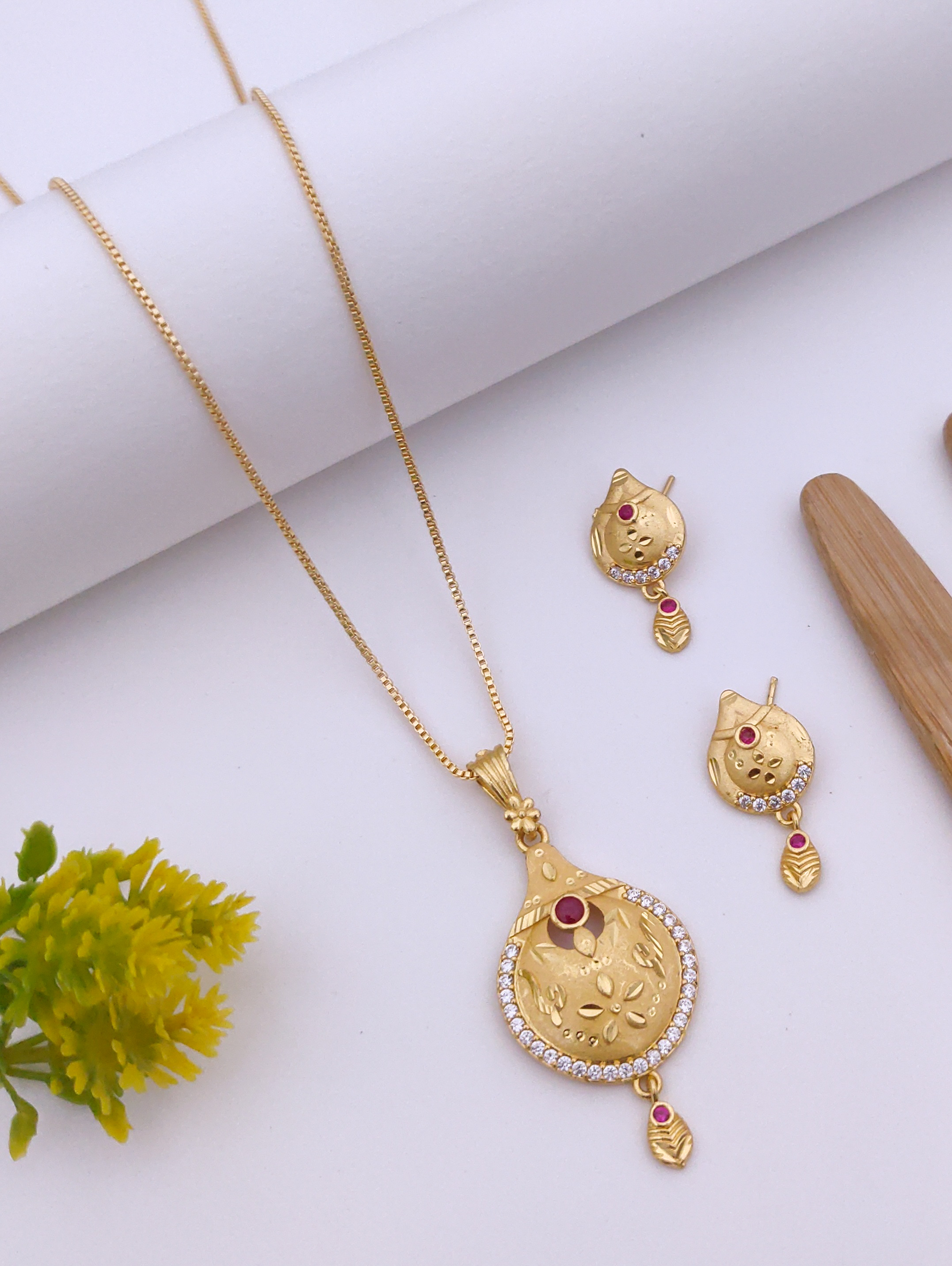 Royal Kundan Earrings